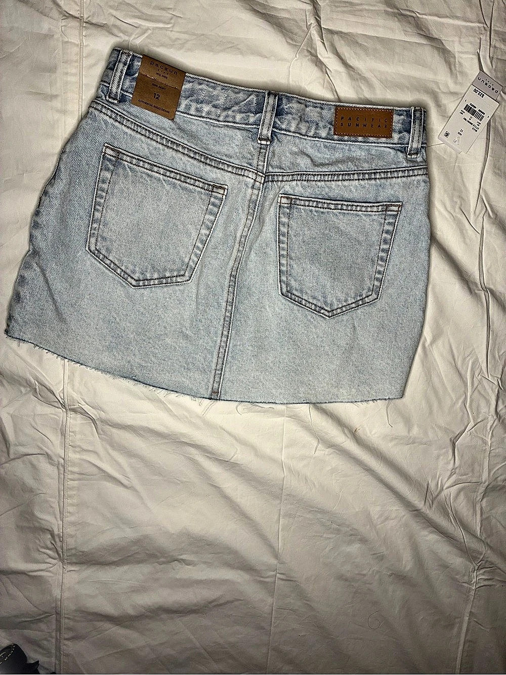 PacSun Mid-Rise Denim Mini Skirt Denim Mini Skirt in Blue Size 10 NWT